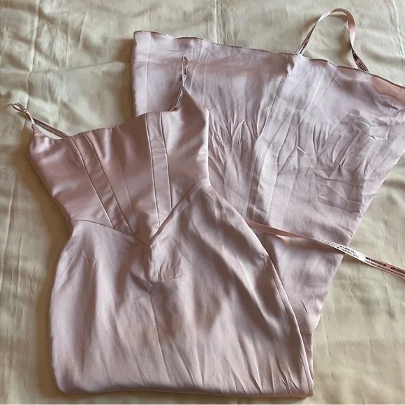 NEW! House of CB- Baby Pink Olivette Crystal Satin Corset Maxi Dress Size Small - Picture 2 of 11